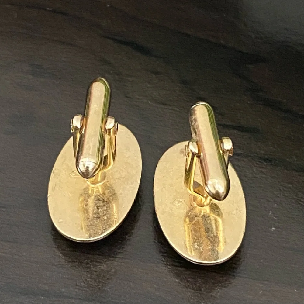 Vintage Unsigned Gold-tone Tiger’s Eye Oval Cufflinks